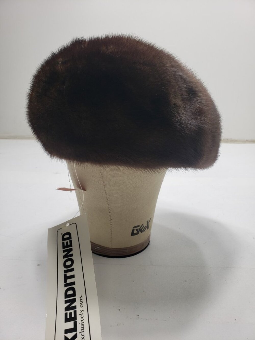 Vintage Klenditioned Genuine Fur Hat Dark Brown Womens New With Tags NWT